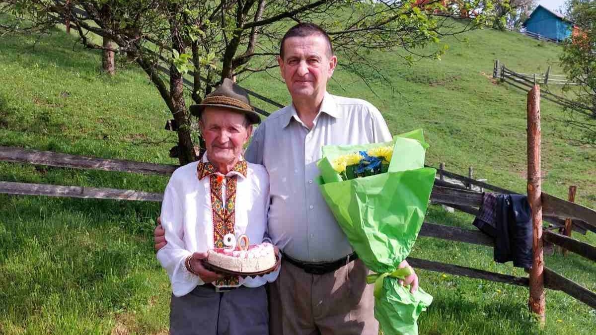 Івану Гаврильчуку з Верховинщини виповнилось 90 років 3