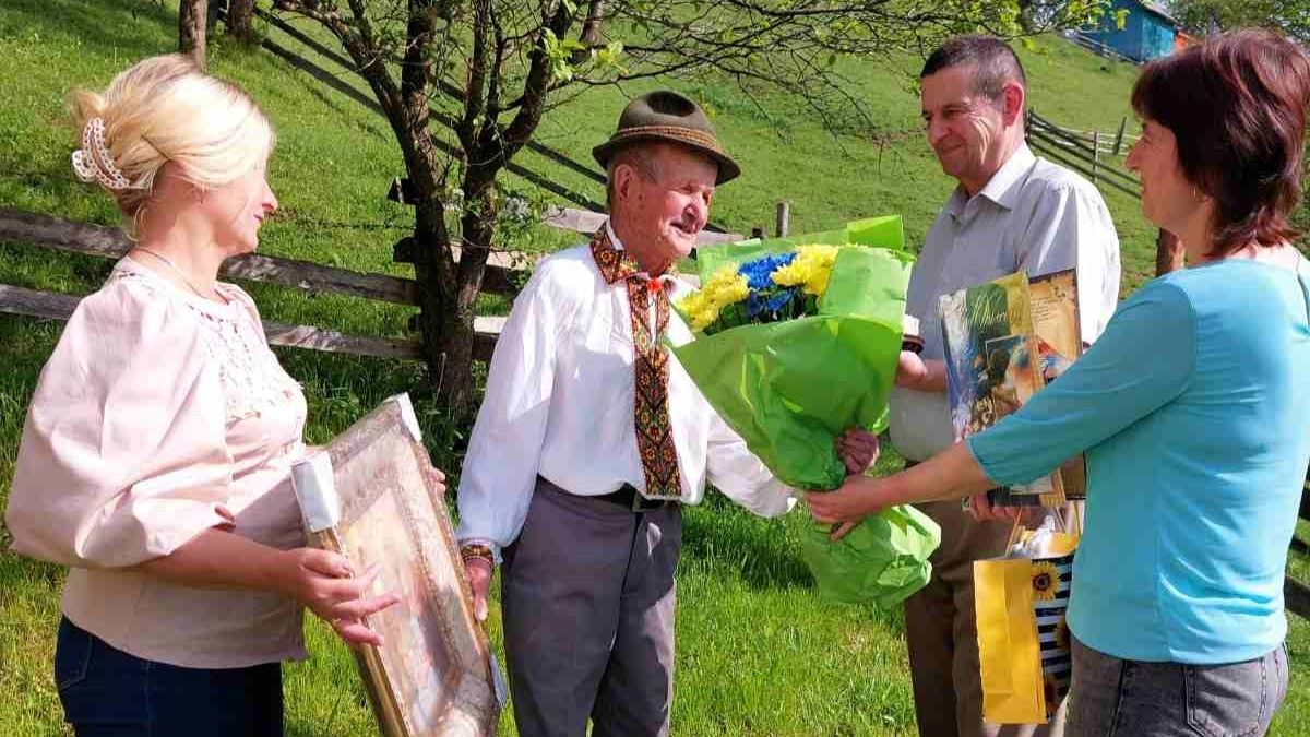 Івану Гаврильчуку з Верховинщини виповнилось 90 років 4