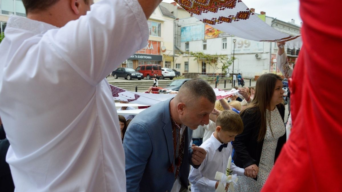 Учні 7 гімназії прийняли Перше Причастя у Михайлівському соборі 2