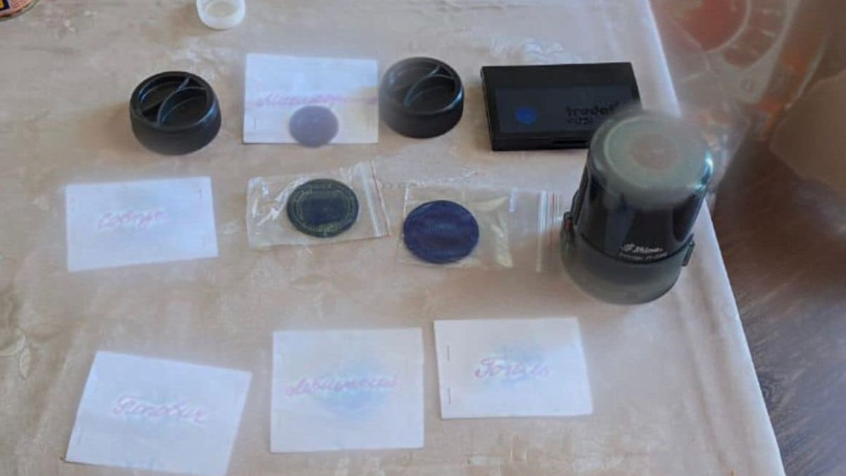 Підробляли сертифікати про вакцинацію: на Прикарпатті викрили злочинну групу 2