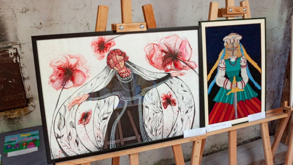 Звітну виставку "Барви сьогодення" відкрили у Коломийській художній школі 3