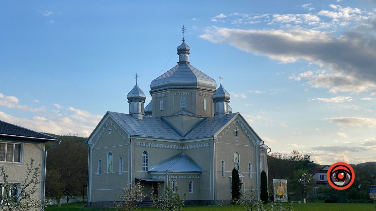 Крізь століття, епохи та війни: історія церкви у Яблунові 2
