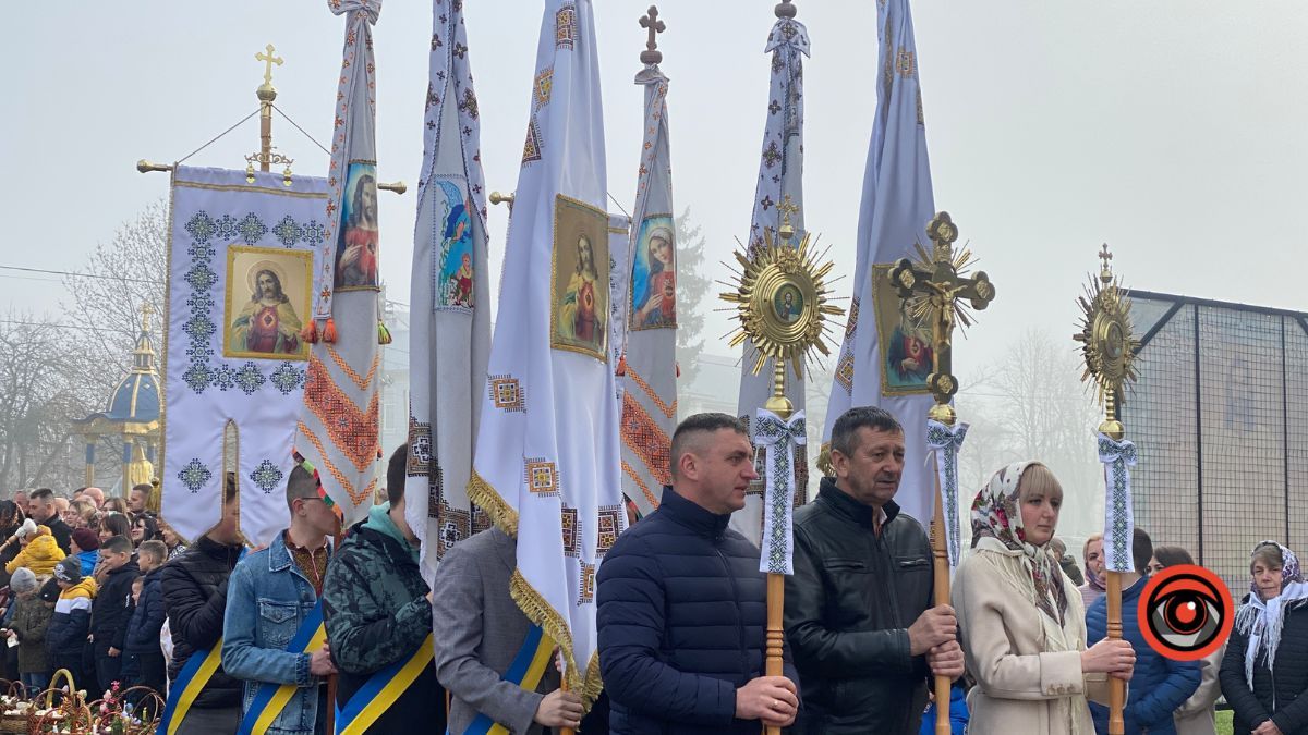 Крізь століття, епохи та війни: історія церкви у Яблунові 6