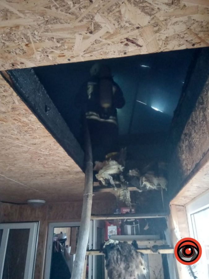 В Отинії горів житловий будинок 1