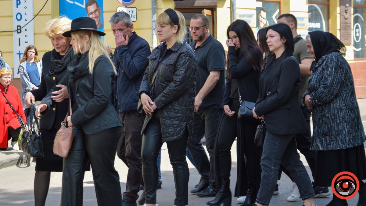 Коломия провела в останню дорогу Героя Владислава Юзюка 8