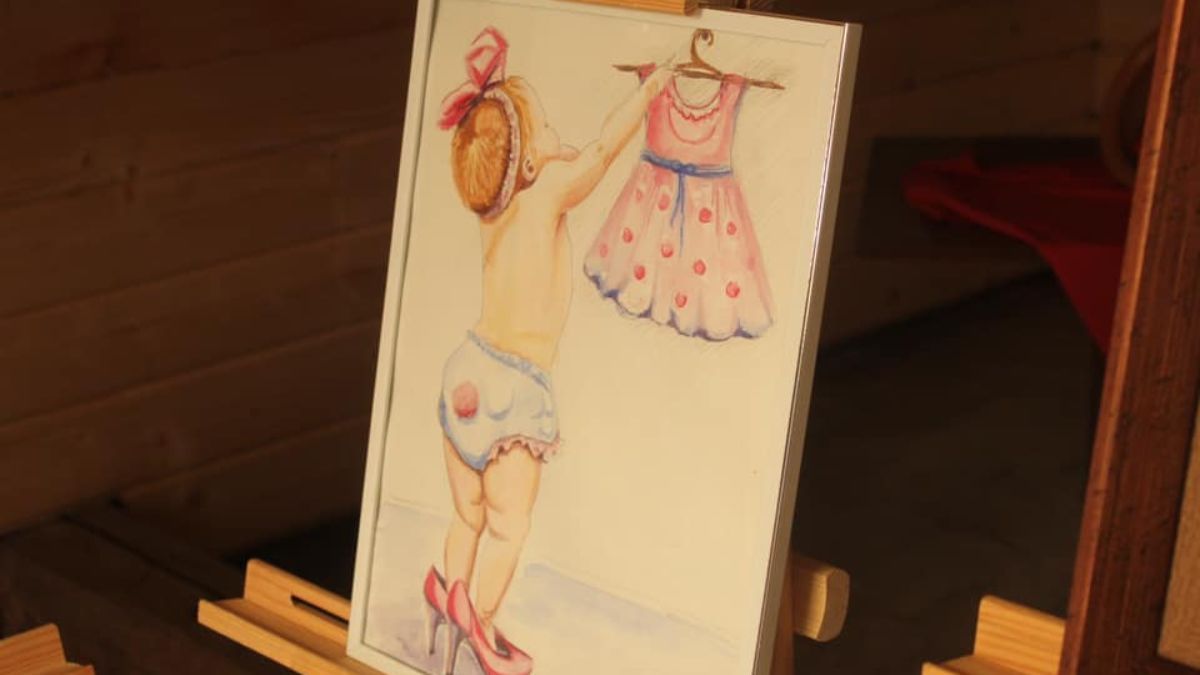 Юні митці презентували виставку "Все у світі починається з мами" 1