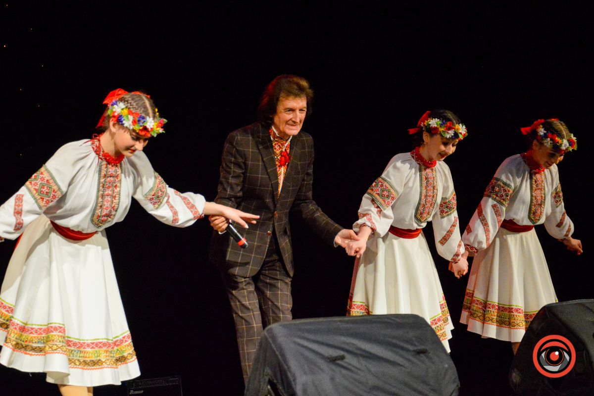 У Коломиї відбувся благодійний ювілейний концерт Павла Дворського | міні-інтерв’ю з артистом 11