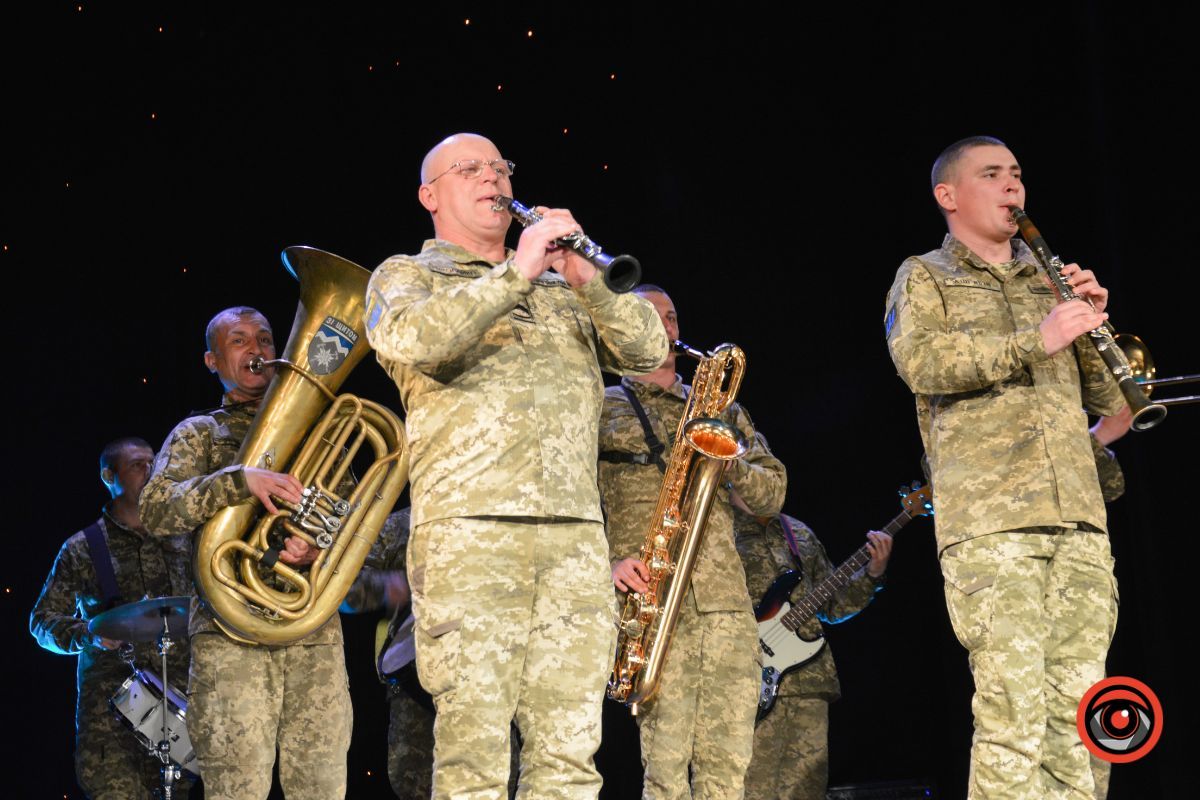 У Коломиї відбувся благодійний ювілейний концерт Павла Дворського | міні-інтерв’ю з артистом 4