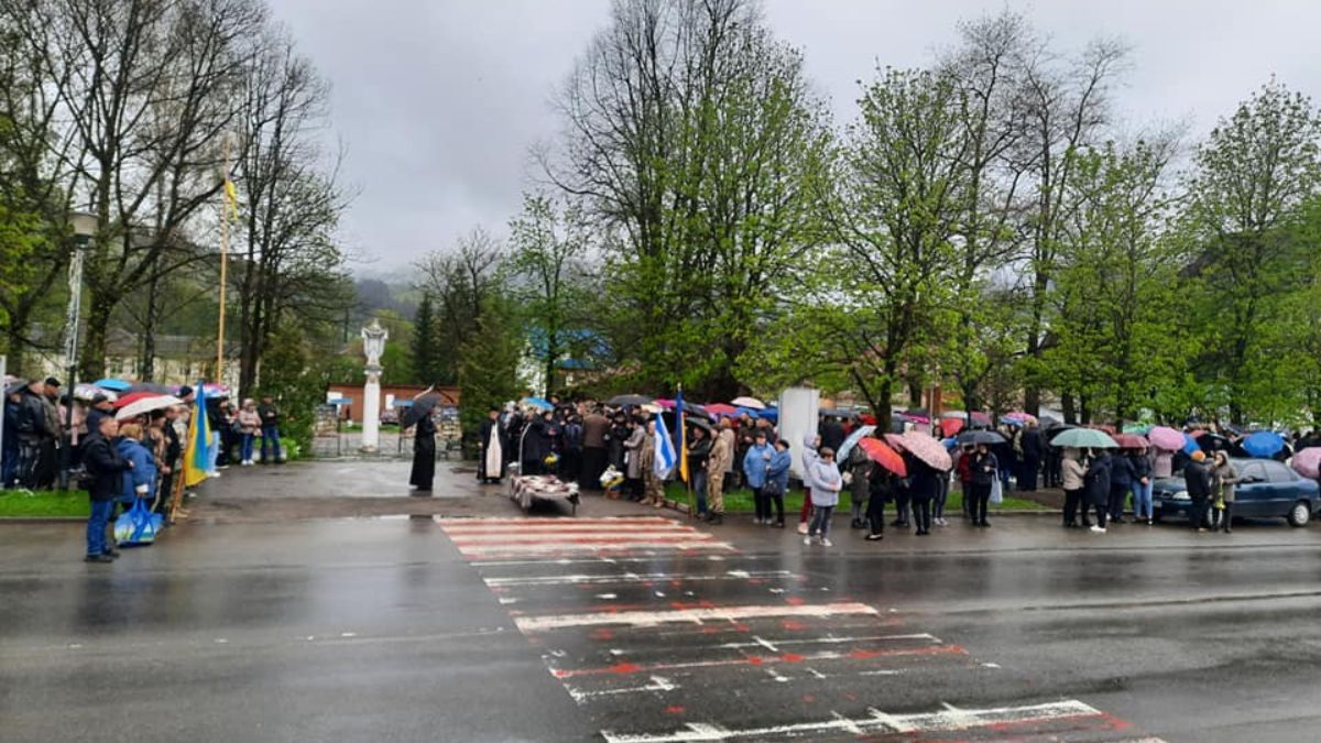 Гуцульщина провела в останню дорогу Героя Василя Пітиляка 7