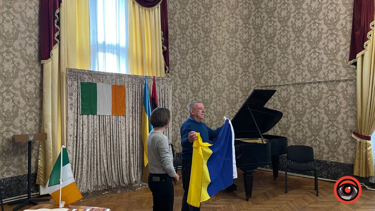 У Музеї історії міста відбулася зустріч з ірландським письменником Джоном Коннорсом 3