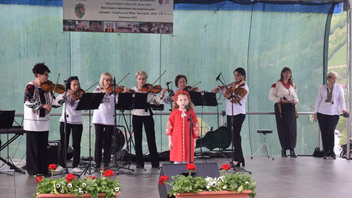 Творчі колективи Коломиї відвідали Румунію 6