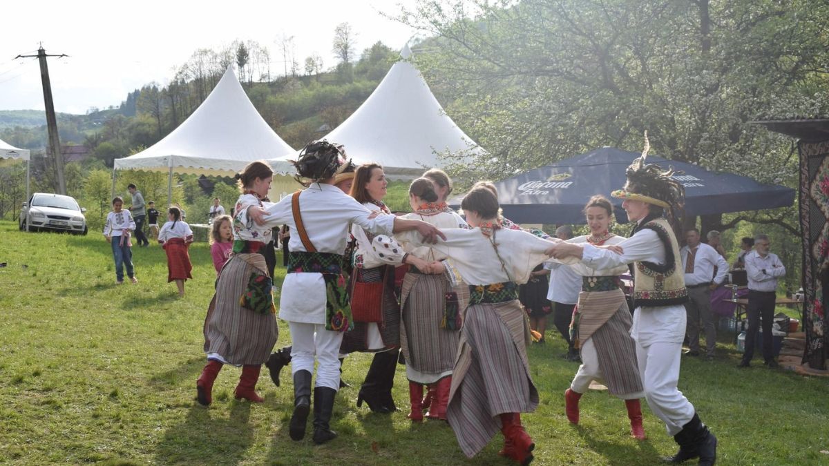 Творчі колективи Коломиї відвідали Румунію 3