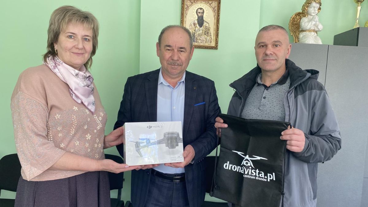 Верховинщина передала квадрокоптер едельвейсам 2