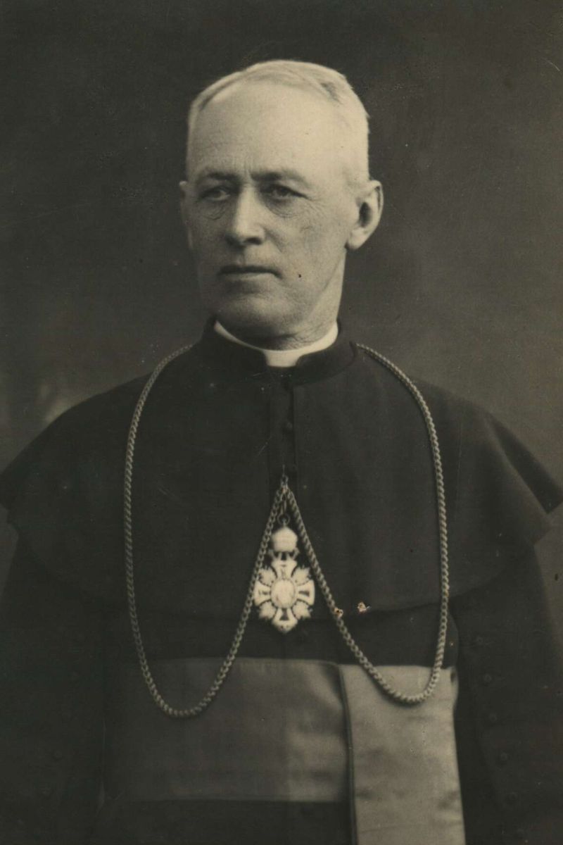 У Коломиї невдовзі реставрують пам'ятник о. Олександру Русину 1