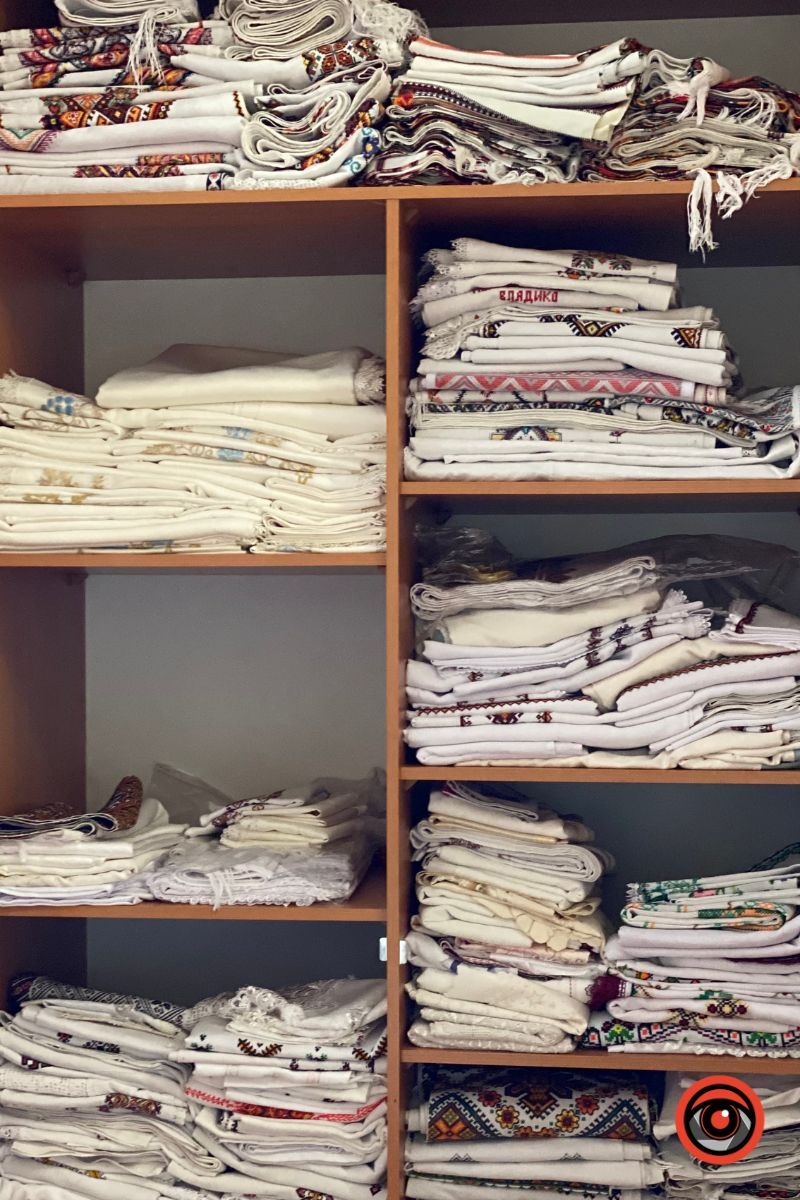 Давня вишивка у Святомихайлівському соборі 3