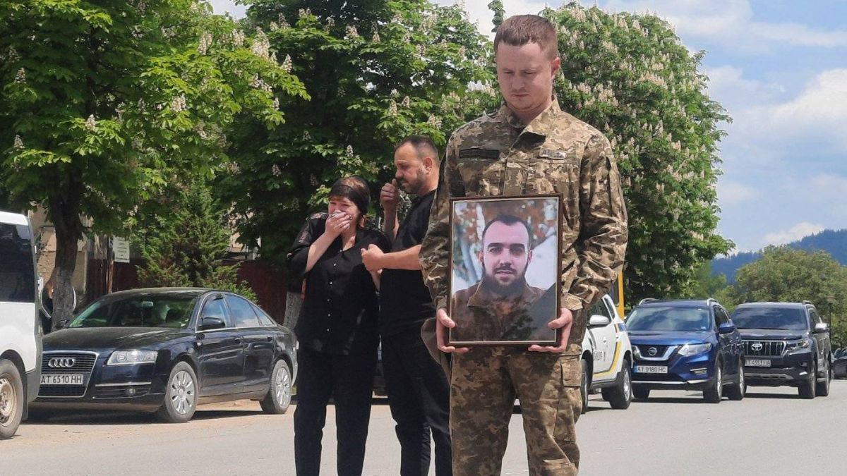 Верховинщина зустріла загиблого Героя Петра Федорчука 1