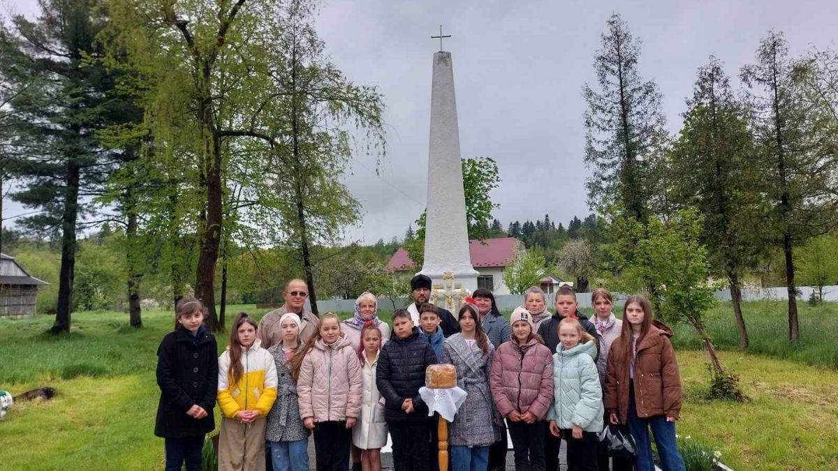 У селах Коломийщини відбулися урочистості присвячені Дню пам'яті та примирення 1