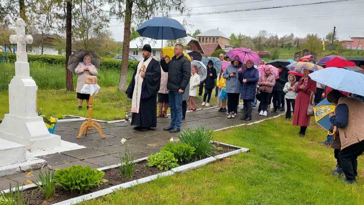 У селах Коломийщини відбулися урочистості присвячені Дню пам'яті та примирення 2