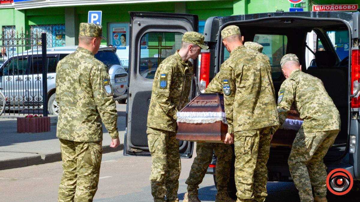 Коломия попрощалася з Героєм Ігорем Христаном 2