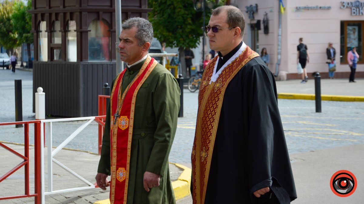 Коломия попрощалася з Героєм Ігорем Христаном 16