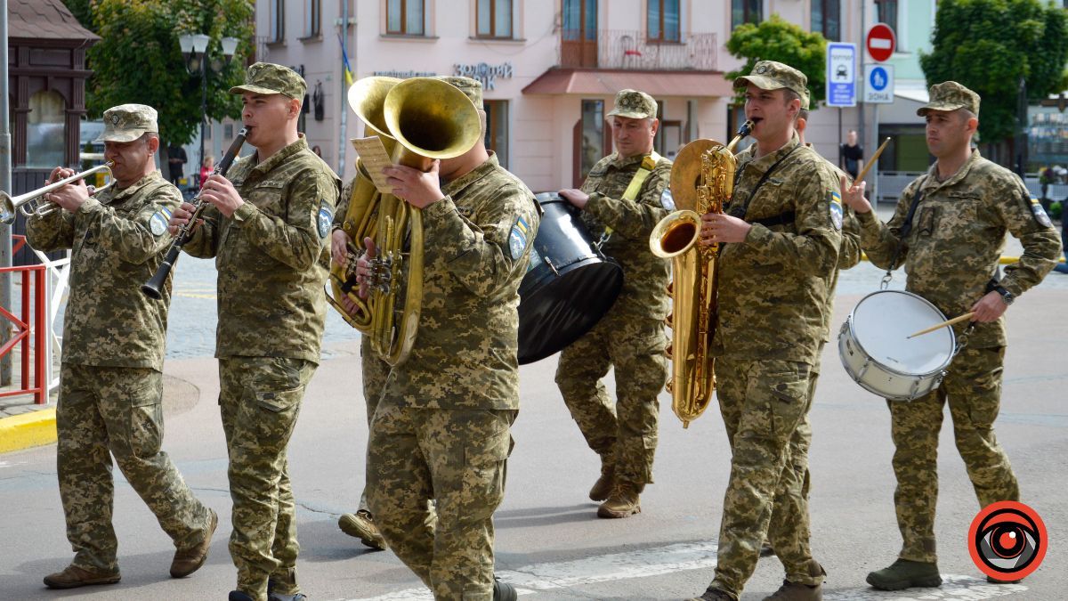 Коломия попрощалася з Героєм Ігорем Христаном 17