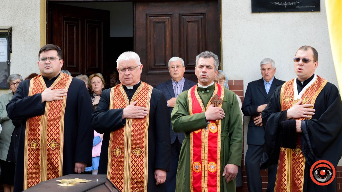 Коломия попрощалася з Героєм Ігорем Христаном 8