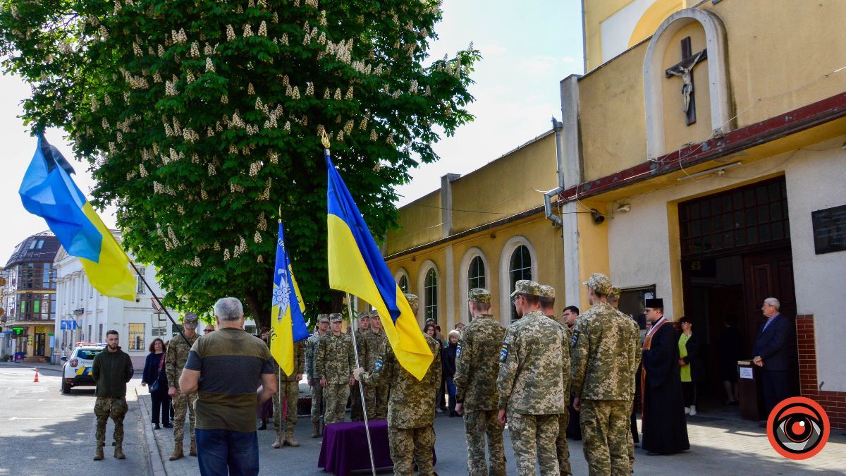 Коломия попрощалася з Героєм Ігорем Христаном 1