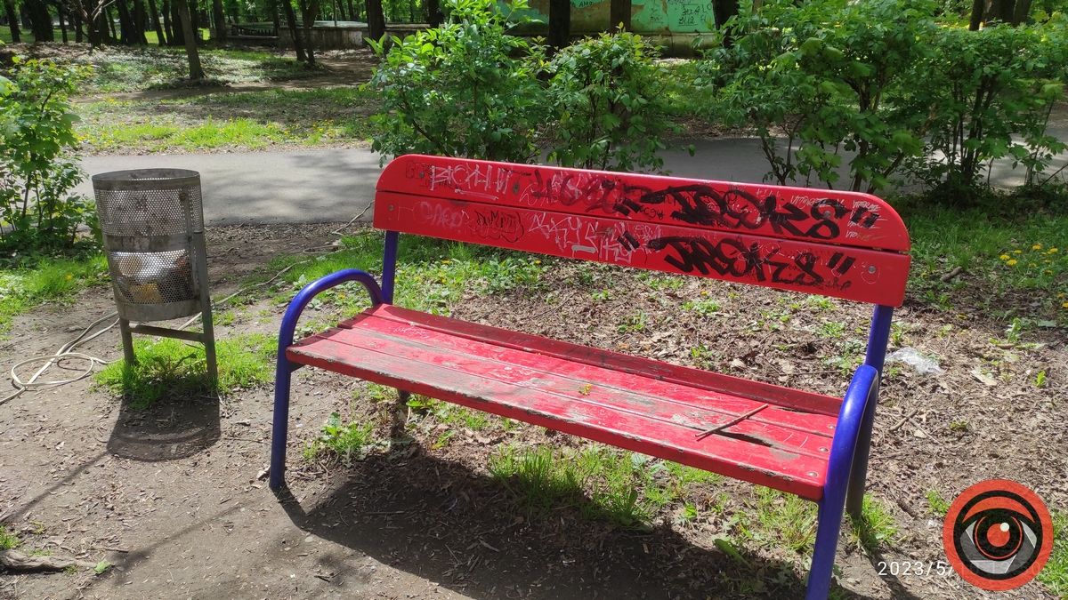 Їх час настав: у міському парку Коломиї реконструюють дитячі майданчики 6