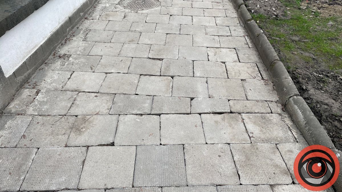 Реновація тротуару: нове слово про стару плитку на вулиці Франка в Коломиї 5