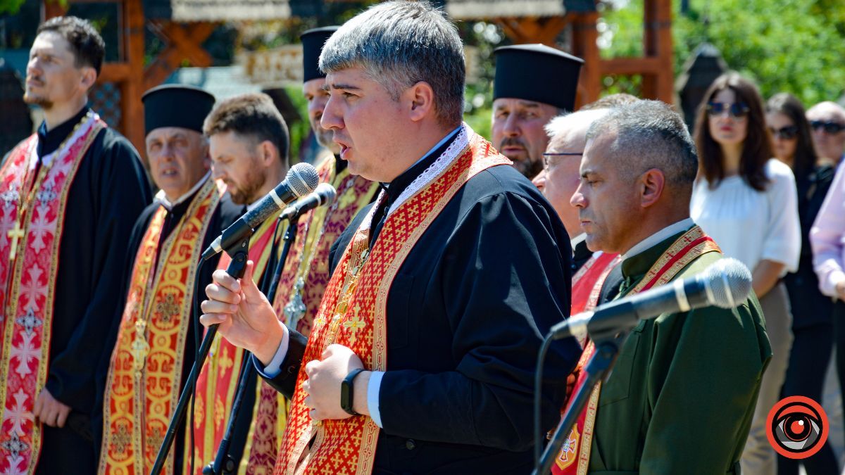 У Коломиї до Дня Героїв відбулася панихида та мітинг-реквієм 8