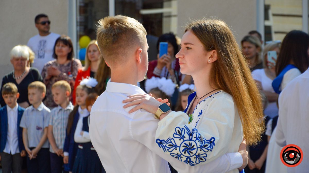 Останній дзвоник пролунав для учнів Коломийського ліцею №5 22