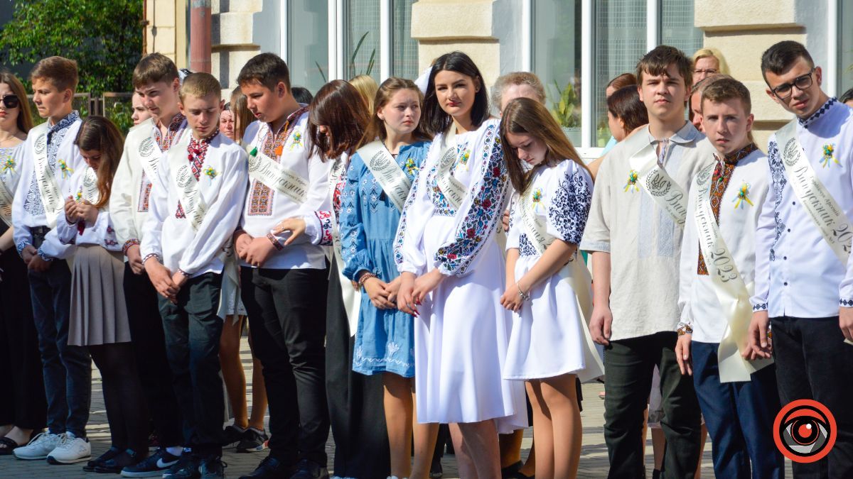 Останній дзвоник пролунав для учнів Коломийського ліцею №5 3