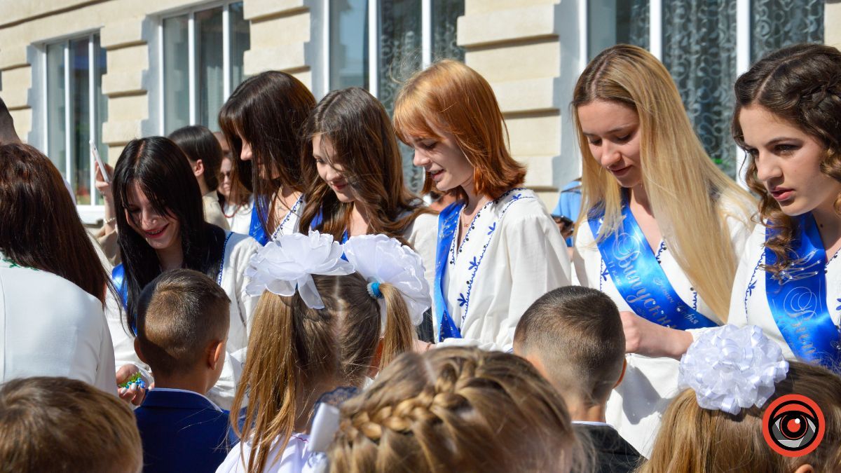 Останній дзвоник пролунав для учнів Коломийського ліцею №5 16
