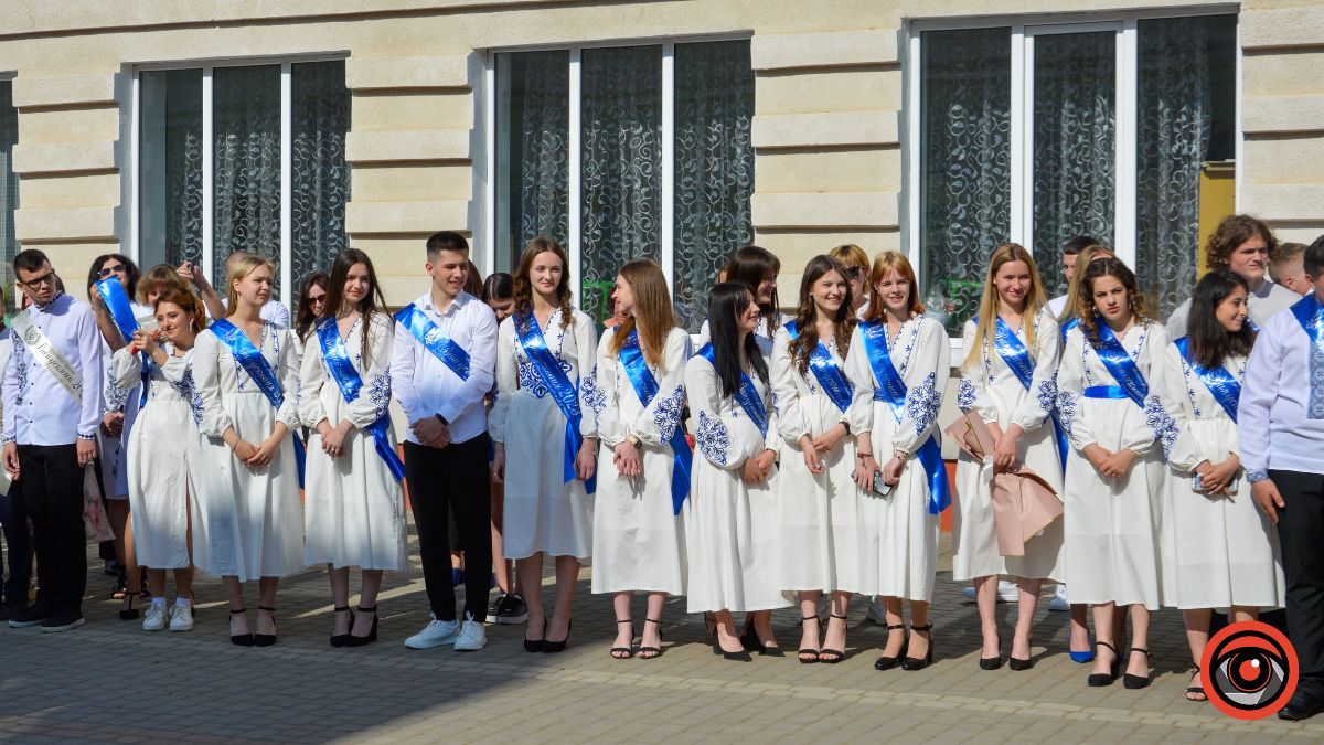 Останній дзвоник пролунав для учнів Коломийського ліцею №5 25