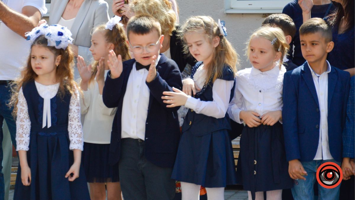 Останній дзвоник пролунав для учнів Коломийського ліцею №5 18