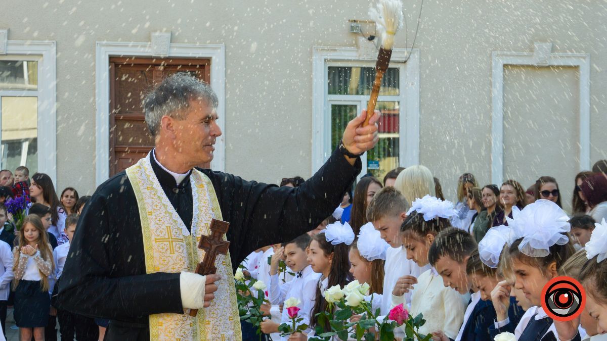 Останній дзвоник пролунав для учнів Коломийського ліцею №5 4