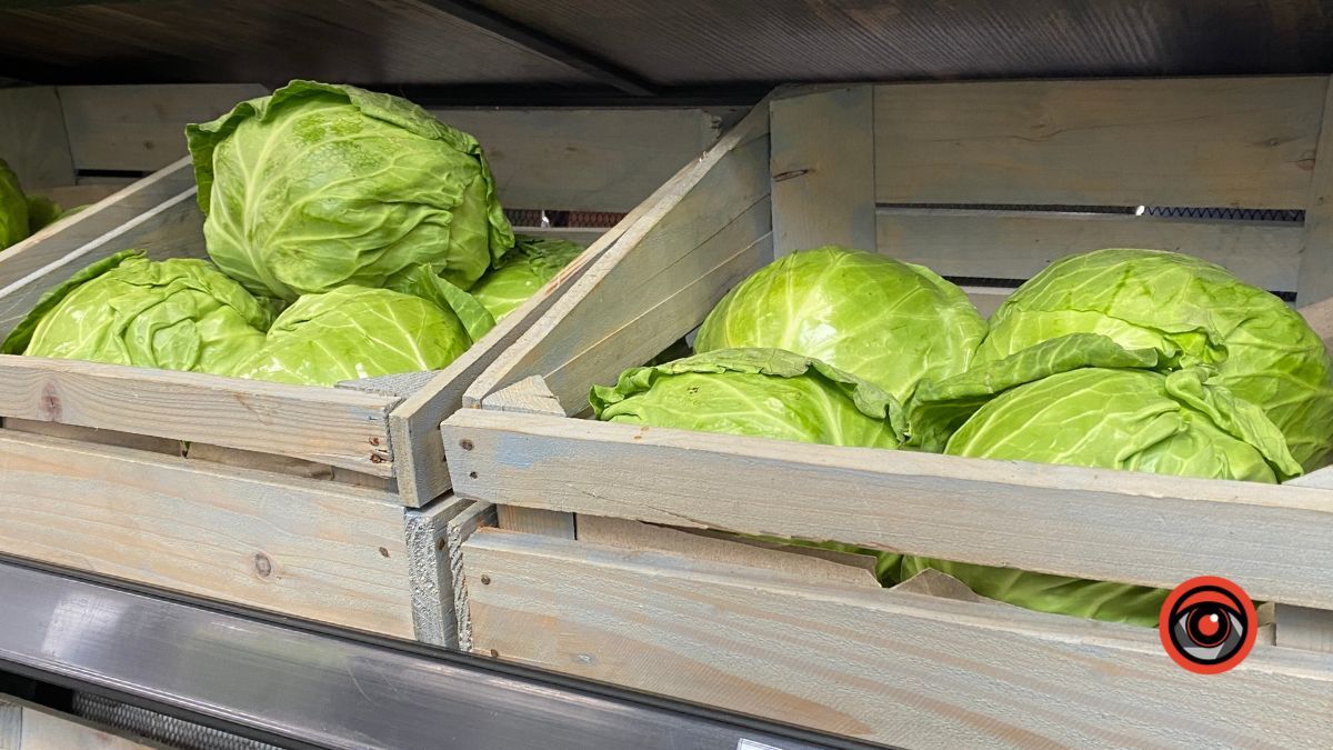 Яка вартість популярних овочів та фруктів у Коломиї? 17