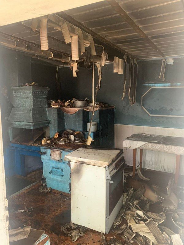 На Коломийщині від вогню рятували літню кухню 1