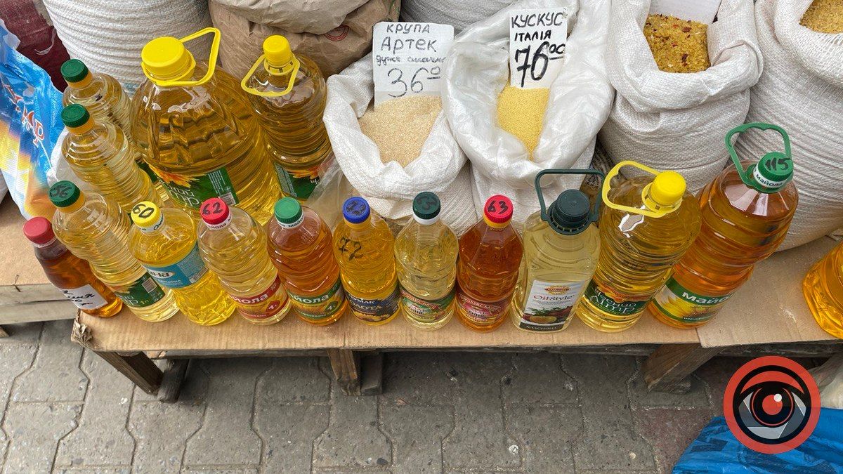 Яка вартість соняшникової олії на базарі та в маркетах Коломиї? 2