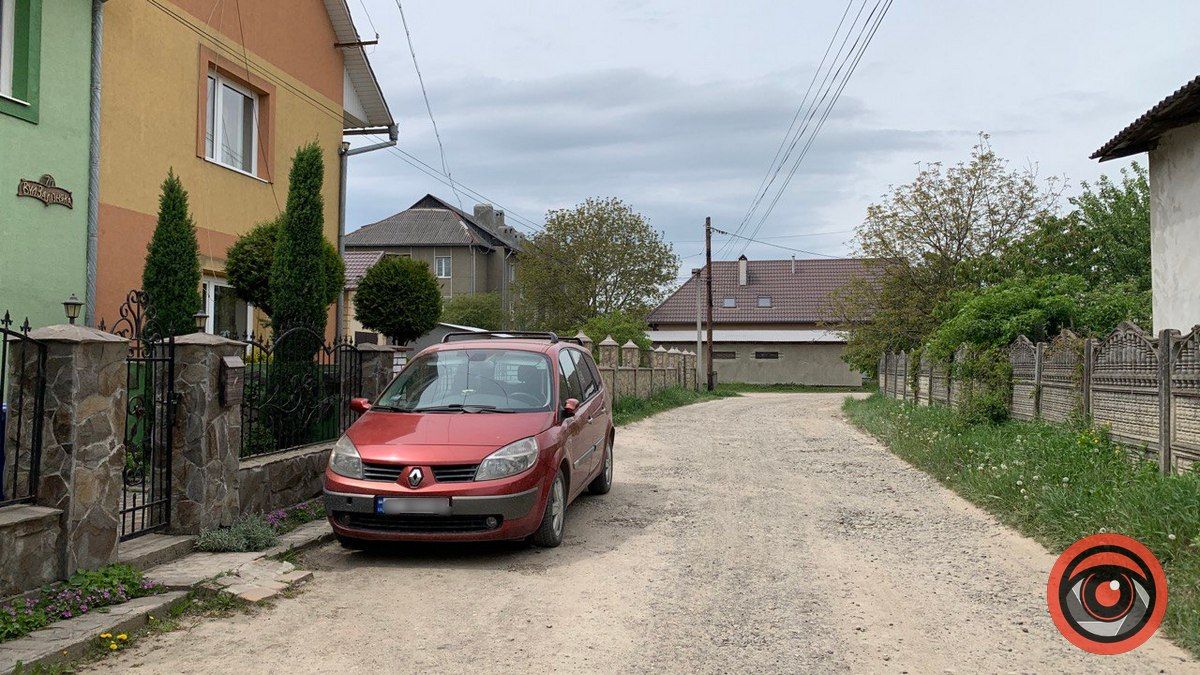 Коломияни закликають заасфальтувати вул. Залізняка 2