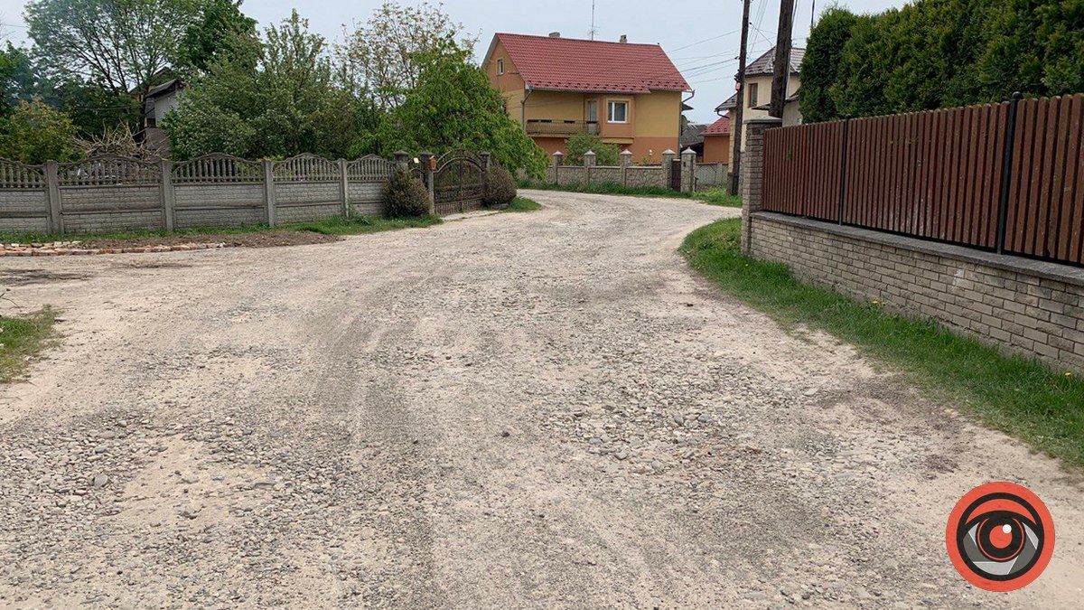 Коломияни закликають заасфальтувати вул. Залізняка 3