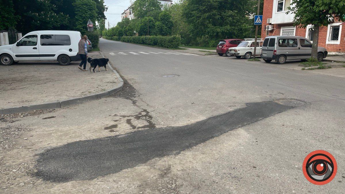 В мікрорайоні Лисенка підсипали більшість міжбудинкових заїздів 6