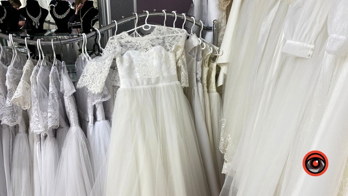 У скільки обійдеться зібрати дівчинку до Першого Причастя? 3