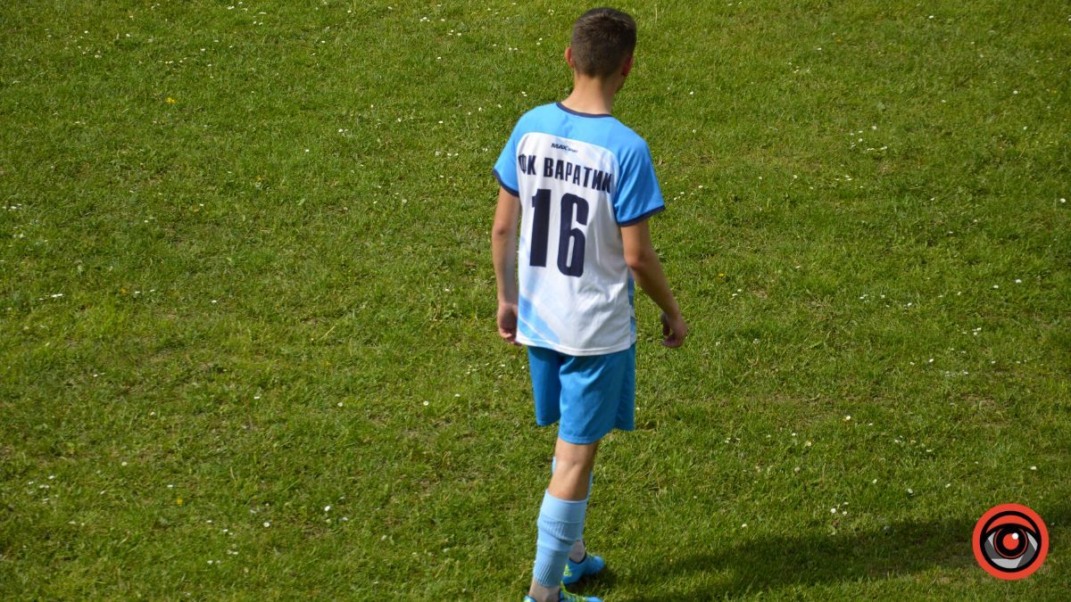 ФК "Варатик" зустрівся на полі з ФК "Карпати-Кути" 13