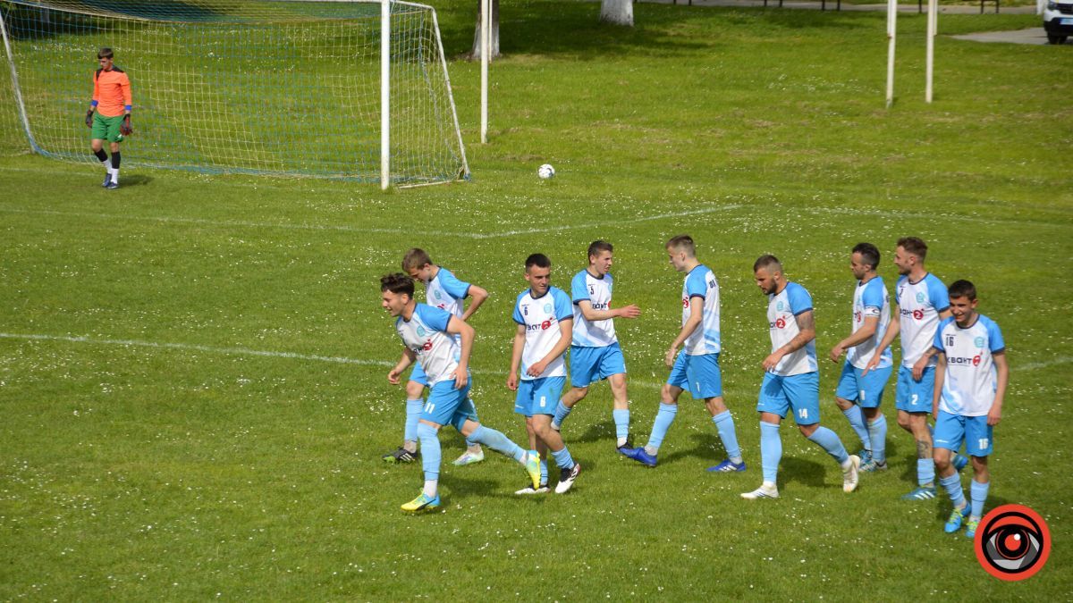ФК "Варатик" зустрівся на полі з ФК "Карпати-Кути" 15