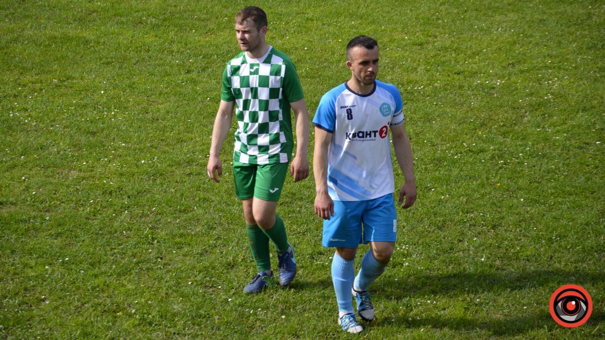ФК "Варатик" зустрівся на полі з ФК "Карпати-Кути" 16