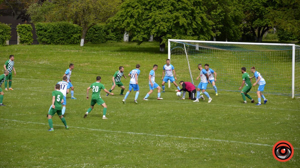 ФК "Варатик" зустрівся на полі з ФК "Карпати-Кути"