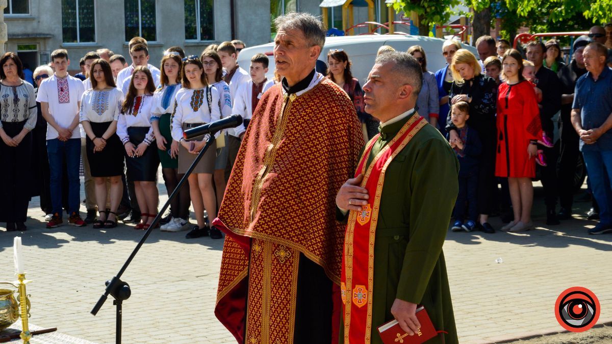 У Коломийському ліцеї №5 відкрили меморіальні дошки загиблим Героям 15