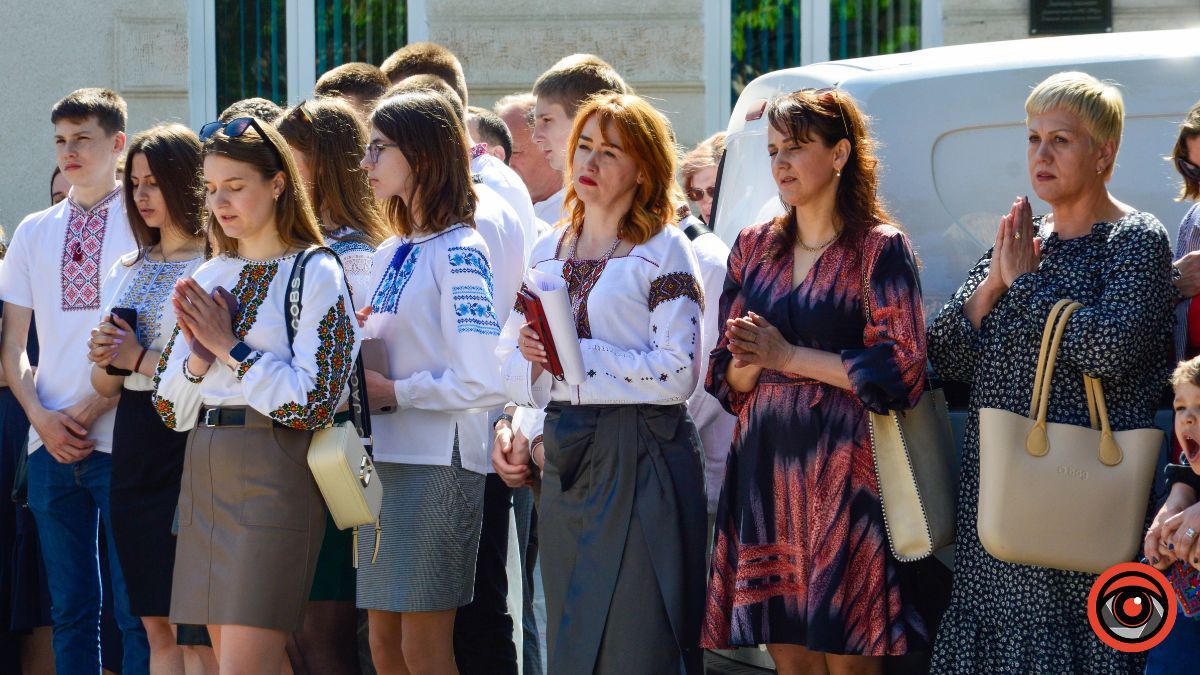 У Коломийському ліцеї №5 відкрили меморіальні дошки загиблим Героям 16