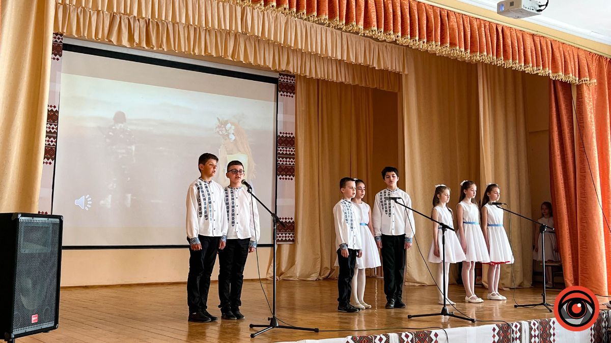 У Коломийському ліцеї №5 відкрили меморіальні дошки загиблим Героям 29